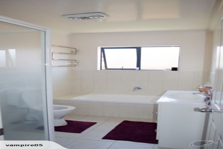 Photo of property in 8 Sid Place, Mangere, Auckland, 2022