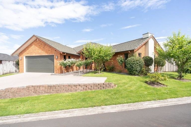 Photo of property in 20 Merlin Close, Huntington, Hamilton, 3210