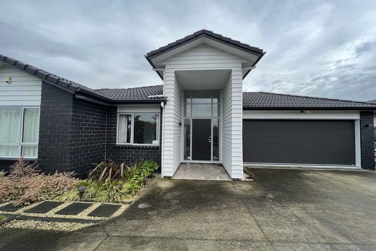 Photo of property in 587 Great South Road, Rosehill, Papakura, 2113