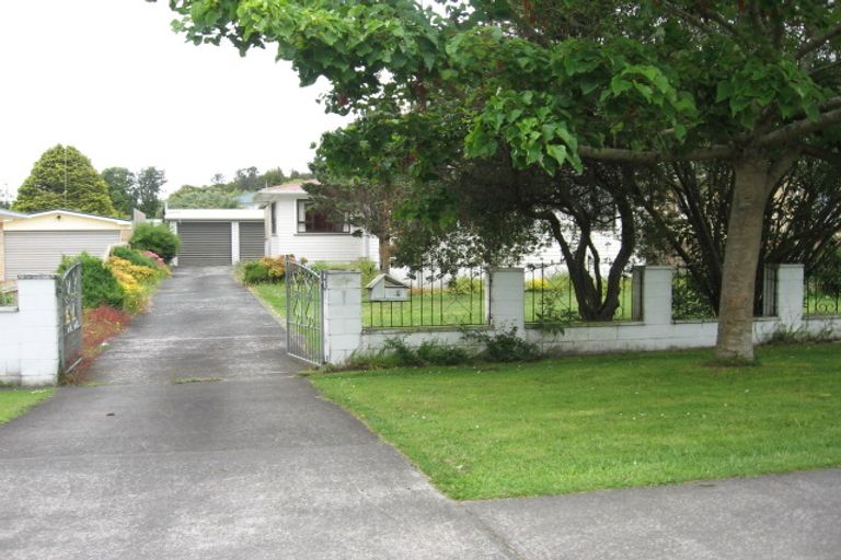Photo of property in 383 Great South Road, Opaheke, Papakura, 2113