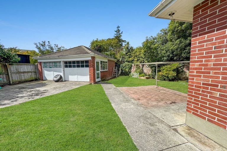 Photo of property in 33 Joyce Crescent, Ilam, Christchurch, 8041