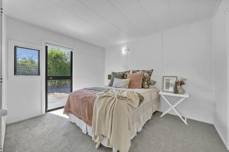 Photo of property in 2/40 Rosella Road, Mangere East, Auckland, 2024