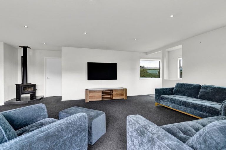 Photo of property in 13a Heta Road, Highlands Park, New Plymouth, 4312