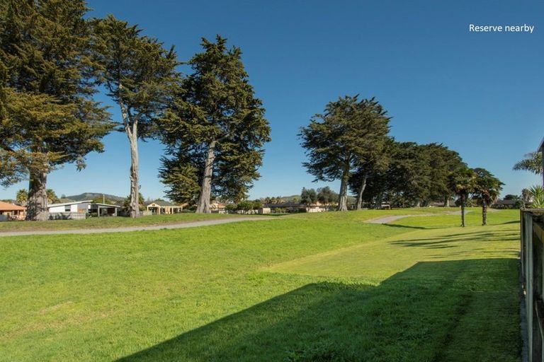 Photo of property in 96 Sovereign Drive, Papamoa Beach, Papamoa, 3118