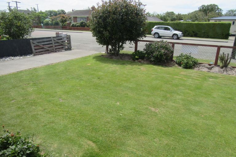 Photo of property in 1 Betten Street, Waimate, 7924