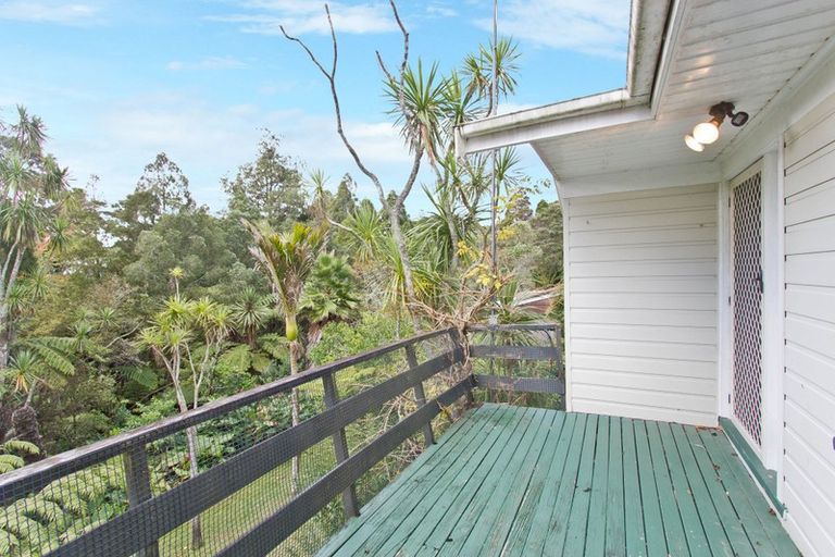 Photo of property in 187 Golf Road, Titirangi, Auckland, 0604