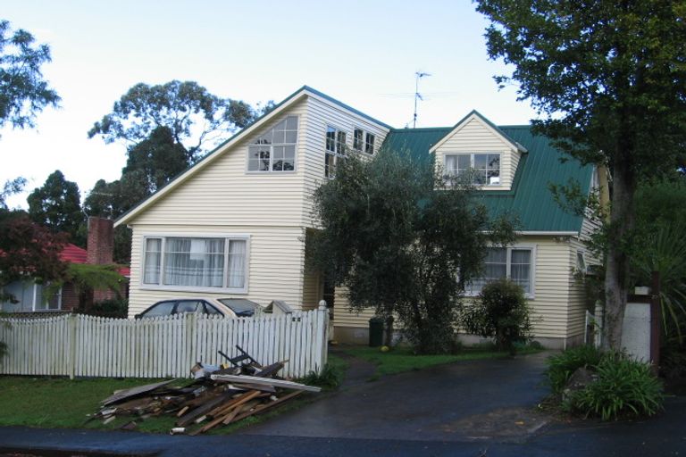 Photo of property in 39 Rimutaka Place, Titirangi, Auckland, 0604