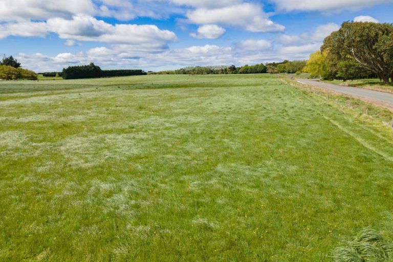 Photo of property in 33 Mckellar Road, Seaward Bush, Invercargill, 9871