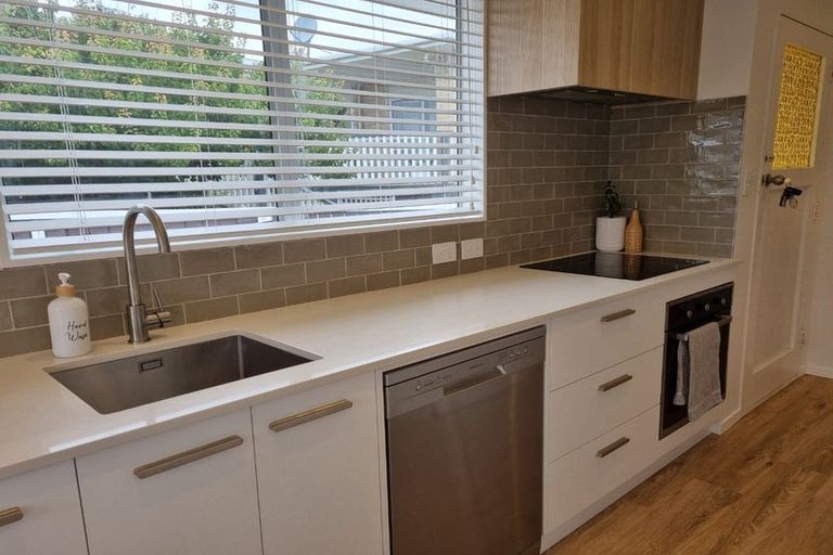 Photo of property in 4 Simcox Street, Otaki Beach, Otaki, 5512