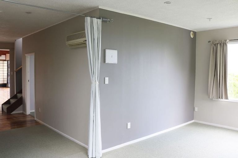 Photo of property in 29 Magnolia Grove, Maungaraki, Lower Hutt, 5010