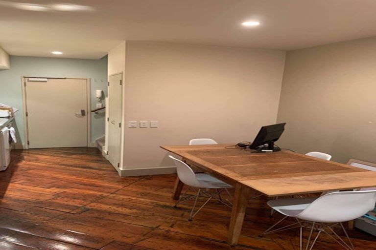 Photo of property in 1b/6 Kingdon Street, Newmarket, Auckland, 1023