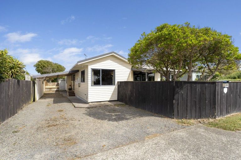 Photo of property in 101a Atkinson Avenue, Otaki Beach, Otaki, 5512