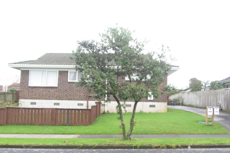 Photo of property in 139a Pigeon Mountain Road, Half Moon Bay, Auckland, 2012