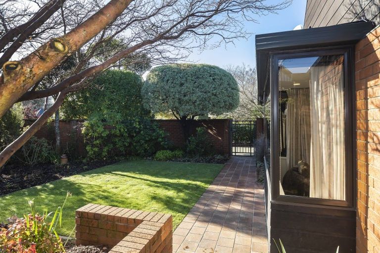 Photo of property in 9 Frith Place, Burnside, Christchurch, 8053