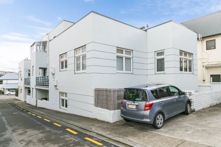 Photo of property in 5/1 Rixon Grove, Mount Victoria, Wellington, 6011