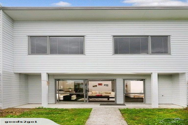 Photo of property in 25/3 Hulme Place, Henderson, Auckland, 0612