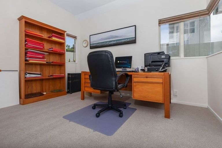 Photo of property in 5/26 Eversleigh Road, Belmont, Auckland, 0622