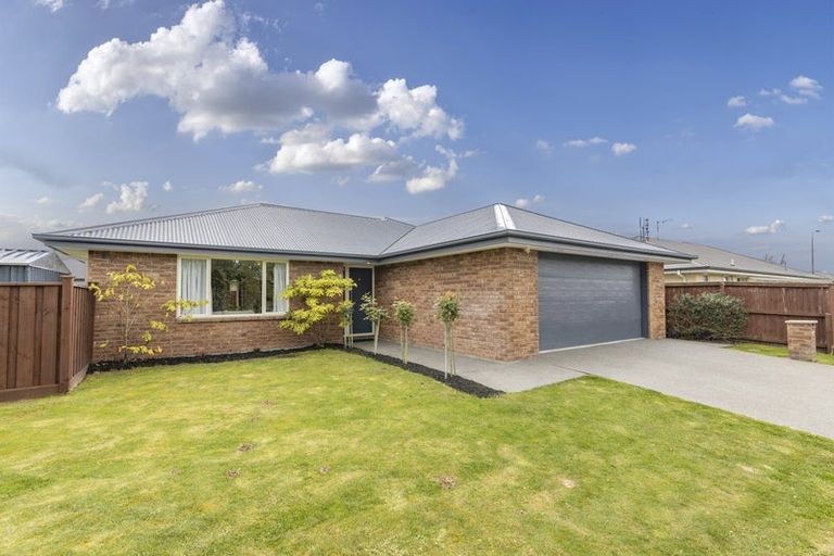 Photo of property in 166 Johns Road, Rangiora, 7400
