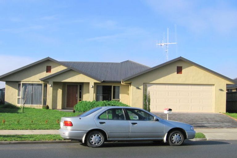 Photo of property in 20 Coleraine Drive, Rototuna, Hamilton, 3210