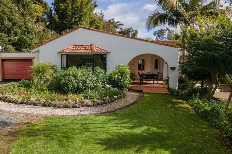 Photo of property in 67 Pa Road, Kerikeri, 0230