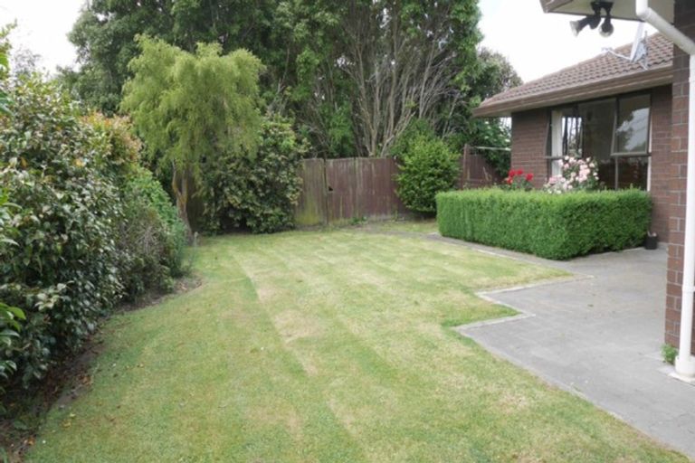 Photo of property in 8 Algie Place, Avonhead, Christchurch, 8042