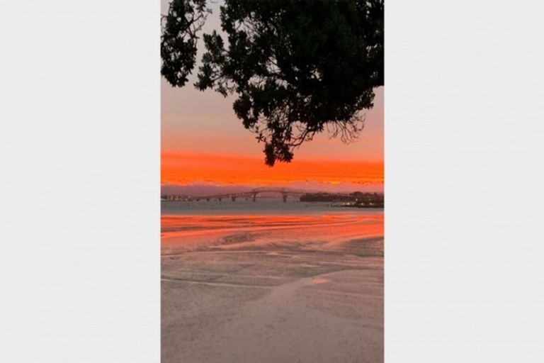 Photo of property in 96 Ngataringa Road, Devonport, Auckland, 0624