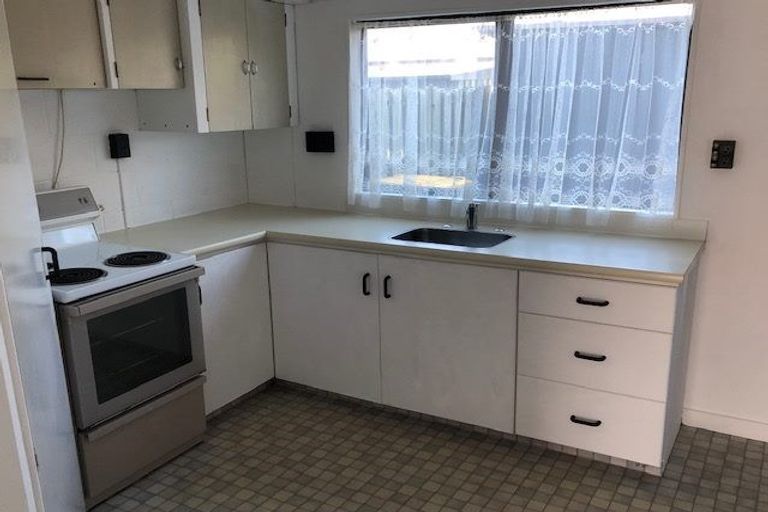 Photo of property in 2/49 Waltham Road, Sydenham, Christchurch, 8023