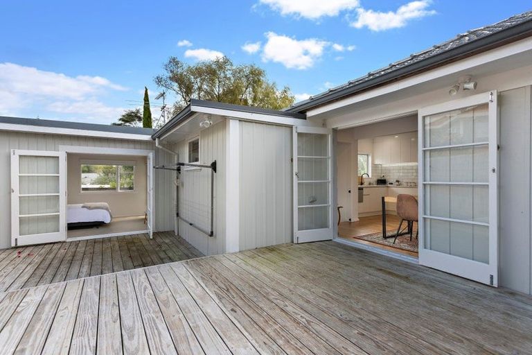 Photo of property in 1/75 Atkinson Road, Titirangi, Auckland, 0604