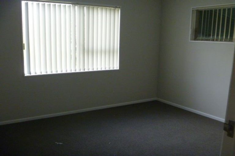 Photo of property in 1 Margan Place, Red Hill, Papakura, 2110