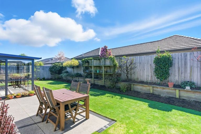 Photo of property in 87 Rannoch Drive, Broomfield, Christchurch, 8042