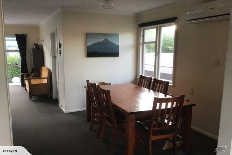 Photo of property in 24 Salisbury Avenue, Terrace End, Palmerston North, 4410