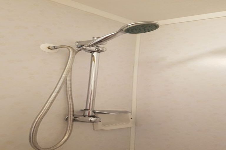 Photo of property in 15 Colin Wild Place, Glenfield, Auckland, 0629