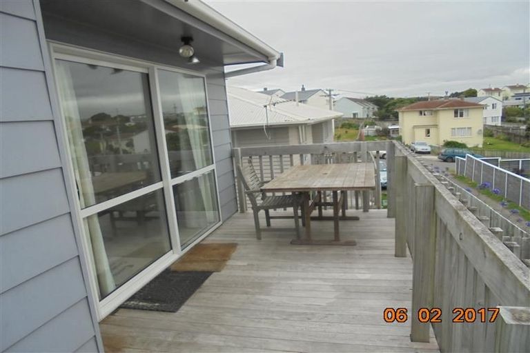 Photo of property in 74a Owhiti Street, Titahi Bay, Porirua, 5022
