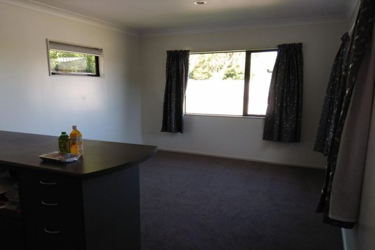 Photo of property in 65 Leighton Avenue, Waiwhetu, Lower Hutt, 5010
