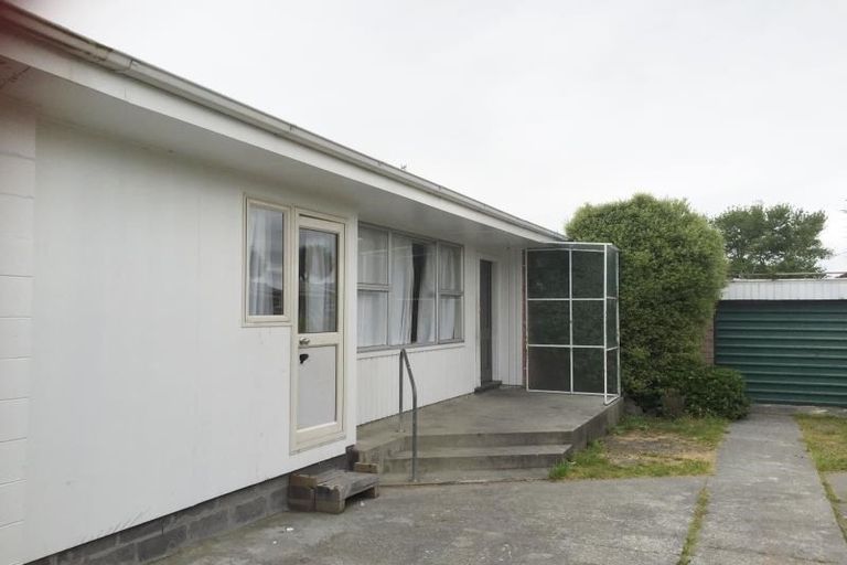Photo of property in 2/586 Pages Road, Bexley, Christchurch, 8061
