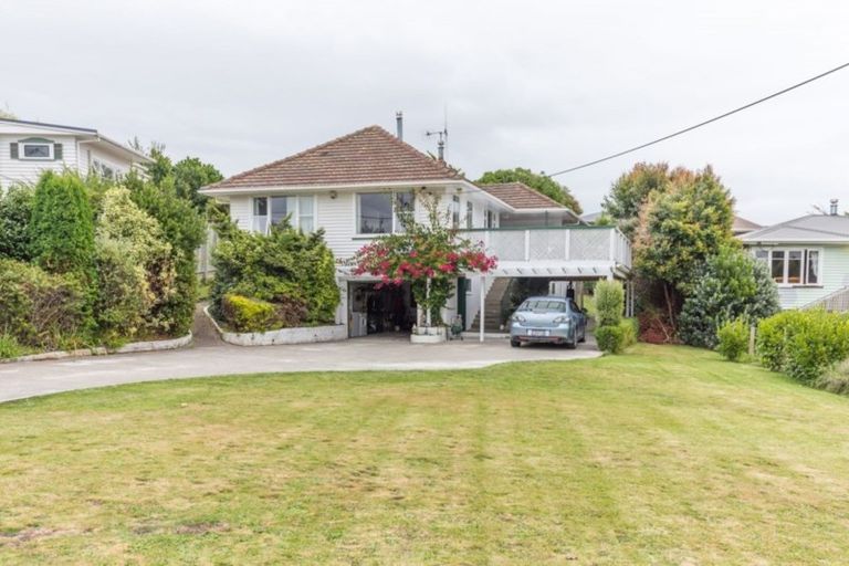 Photo of property in 31 Kawiu Road, Levin, 5510