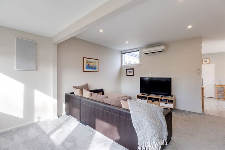 Photo of property in 90 Poulson Street, Addington, Christchurch, 8024