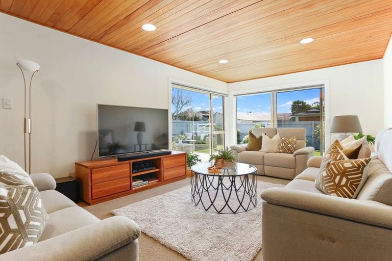 Photo of property in 6 Skilling Place, Farm Cove, Auckland, 2012