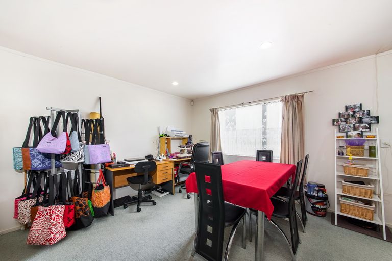 Photo of property in 66b Dundale Avenue, Blockhouse Bay, Auckland, 0600
