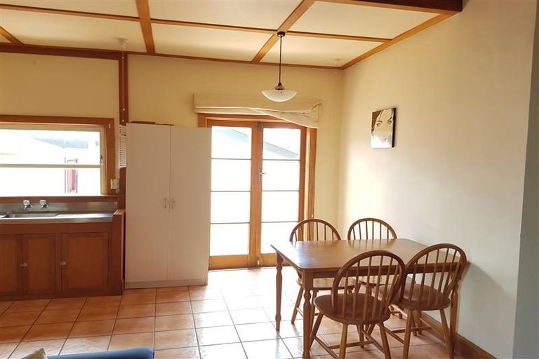 Photo of property in 353 Featherston Street, Palmerston North, 4414