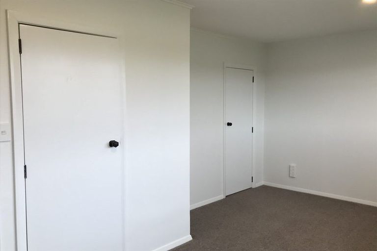 Photo of property in 8 Cheshire Street, Cannons Creek, Porirua, 5024