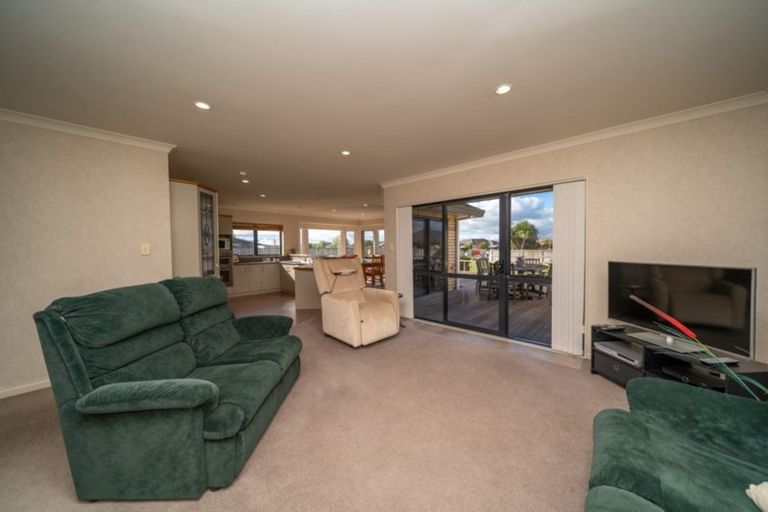 Photo of property in 18 Harris Place, Ngatea, 3503