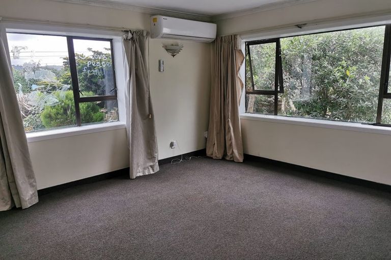 Photo of property in 42 Kamahi Street, Stokes Valley, Lower Hutt, 5019