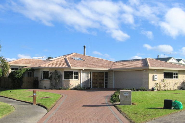 Photo of property in 16 Waru Nui Court, Orewa, 0931