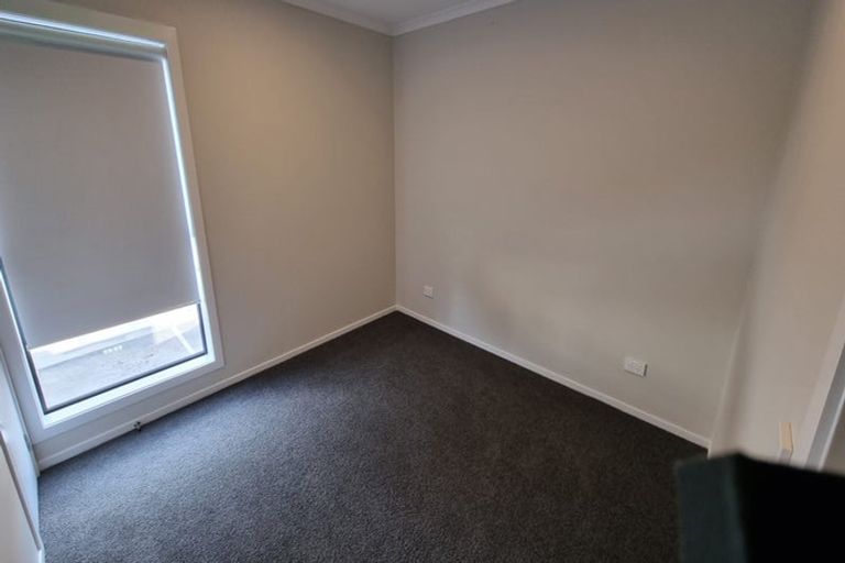 Photo of property in 2/125b Metcalfe Road, Ranui, Auckland, 0612