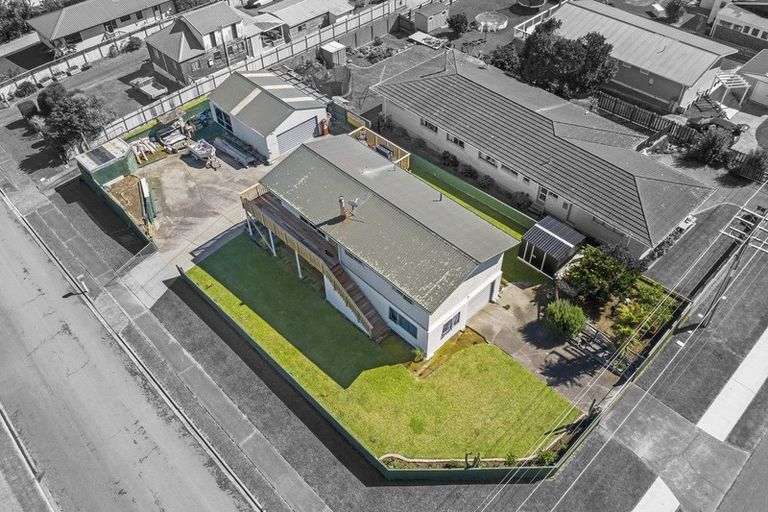 Photo of property in 2 Ngaparaoa Drive, Maketu, Te Puke, 3189