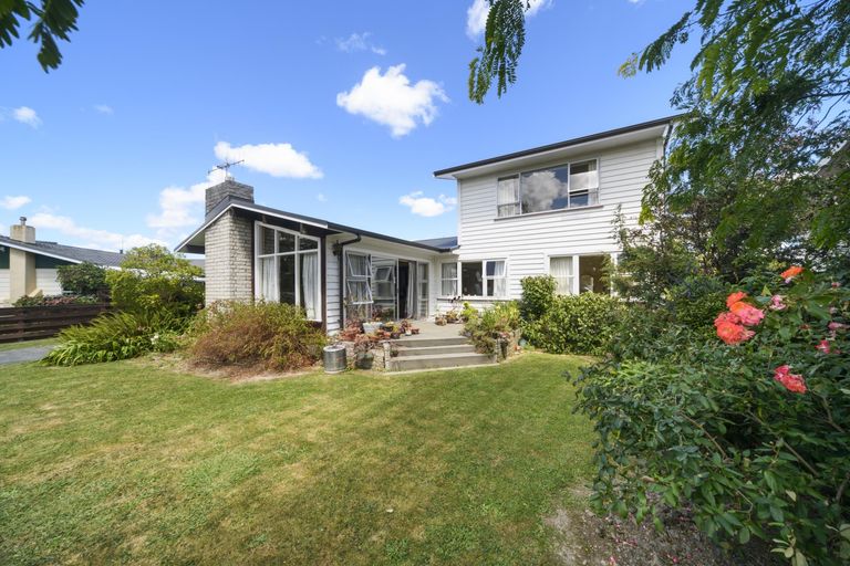 Photo of property in 17 Rennie Avenue, Milson, Palmerston North, 4414