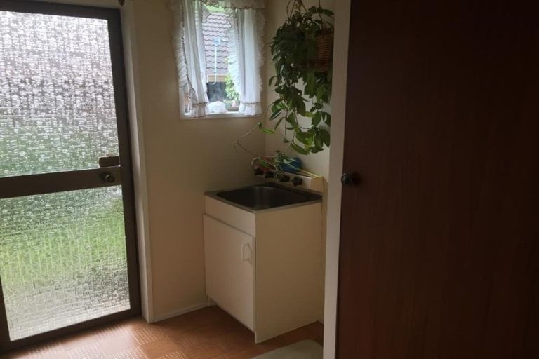 Photo of property in 1/4 Sayers Crescent, Ilam, Christchurch, 8041