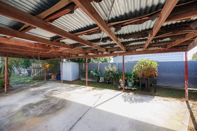 Photo of property in 34 Ruamahanga Crescent, Terrace End, Palmerston North, 4410