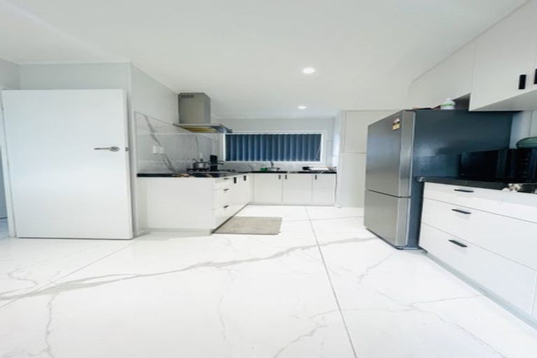 Photo of property in 1/5 Avis Avenue, Papatoetoe, Auckland, 2025